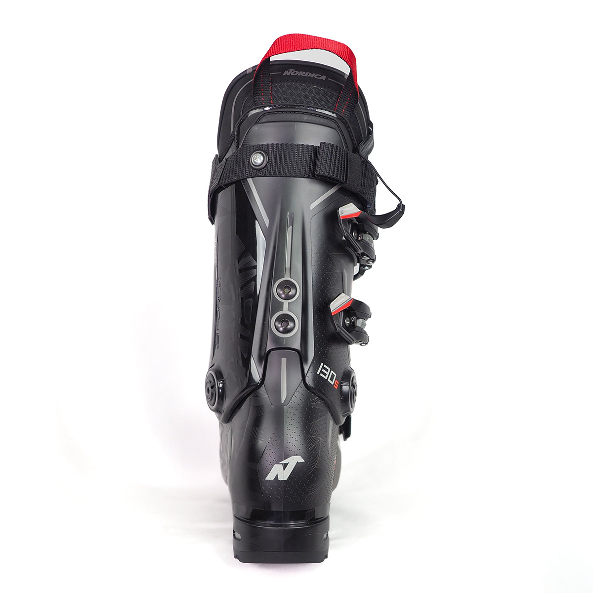 Macro shot of the traditional metal buckles on the Nordica Promachine 3 shell.