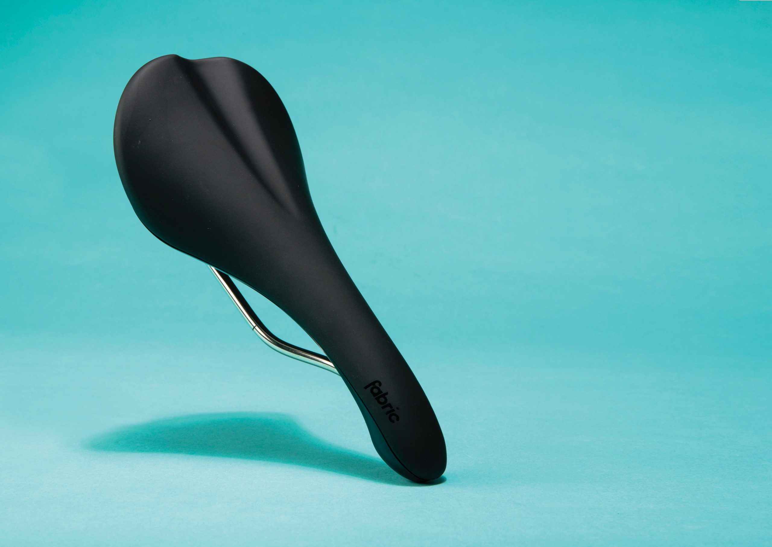 The Fabric Scoop Elite saddle with its minimalist and clean construction.