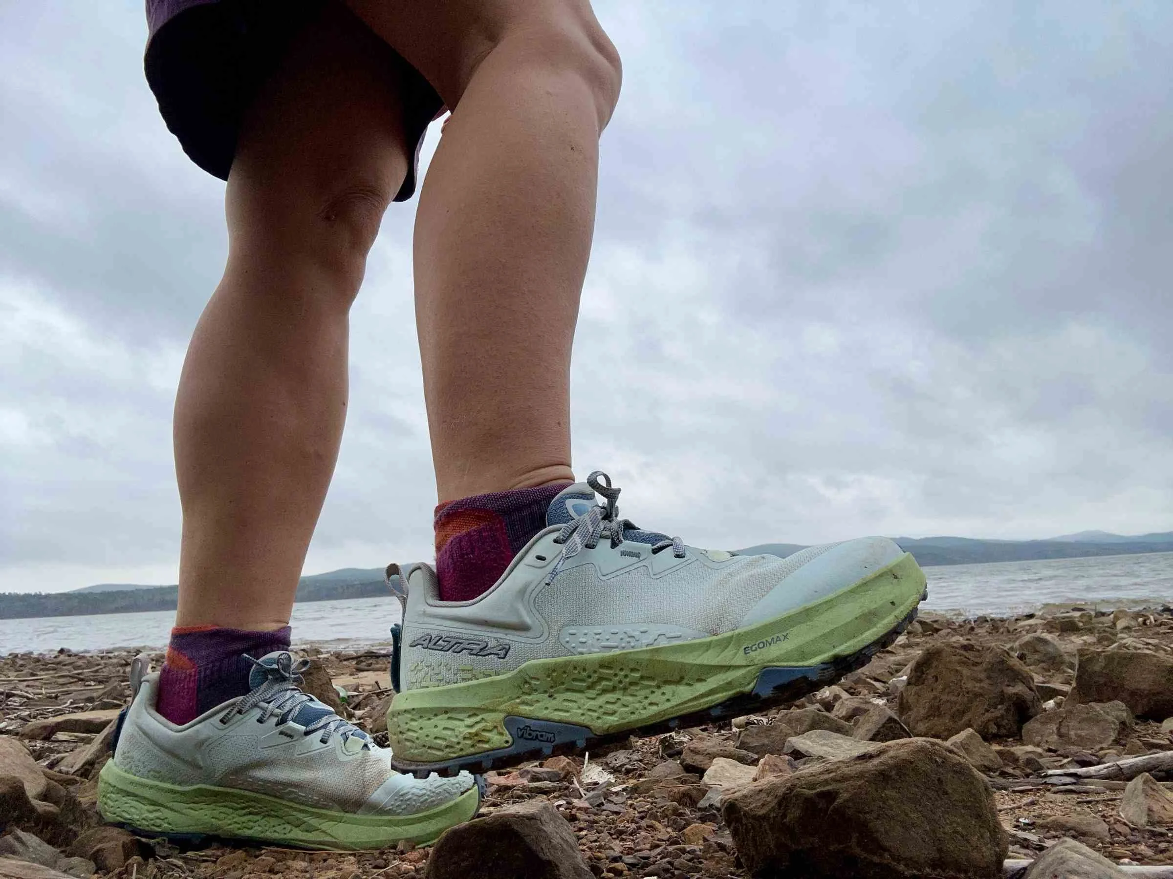 Close-up profile view of the women’s Altra Timp 6 midsole and stack height.